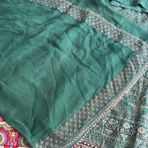 Beautiful sharara salwar Kameez - Picture 10 of 15